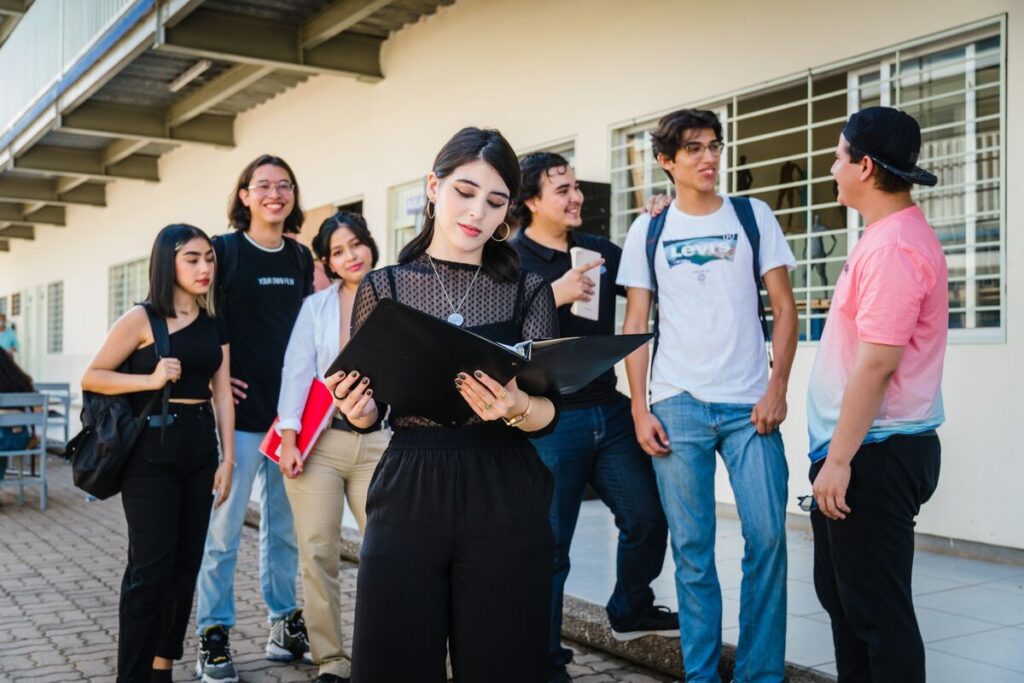 Formação no currículo o que colocar e como preencher corretamente