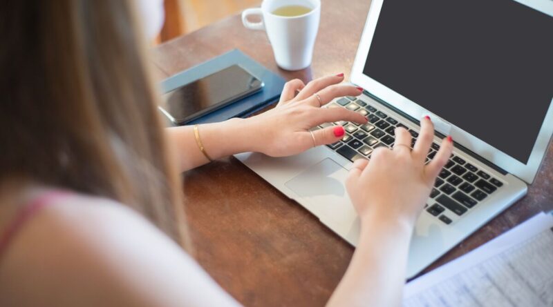 Cursos online gratuitos do governo: como funcionam e como fazer