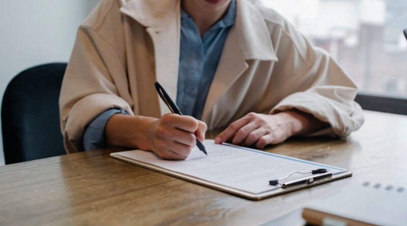 Como fazer um currículo perfeito para o primeiro emprego